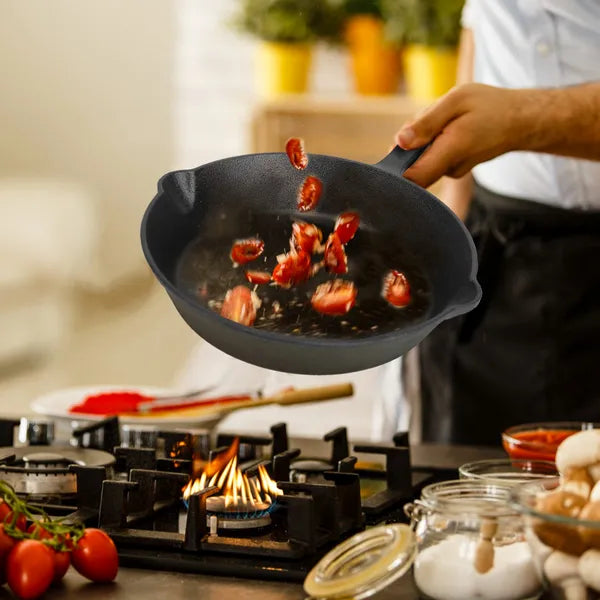 Pre-Seasoned Cast Iron Skillet Set, 6, 8 and 10 in - image 3